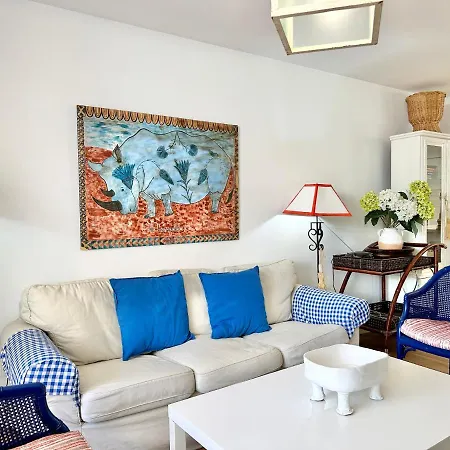 בית נופש Family Near The Beach - Eaw Homes *