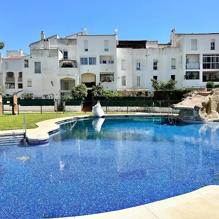 בית נופש Family Near The Beach - Eaw Homes *