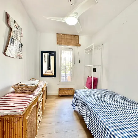 Family Near The Beach - Eaw Homes בית נופש *